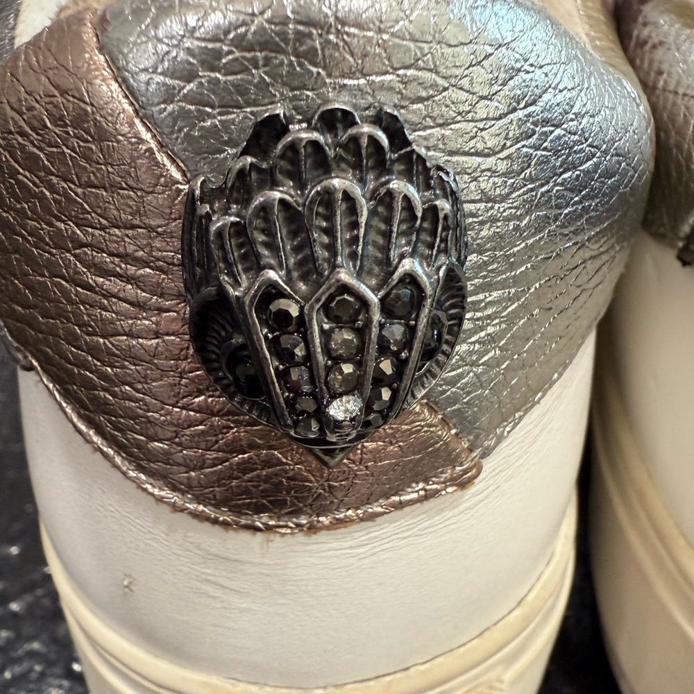 KURT GEIGER LONDON White Leather Sneakers w Studs & Brass Eagle Head  39 - Picture 5 of 10